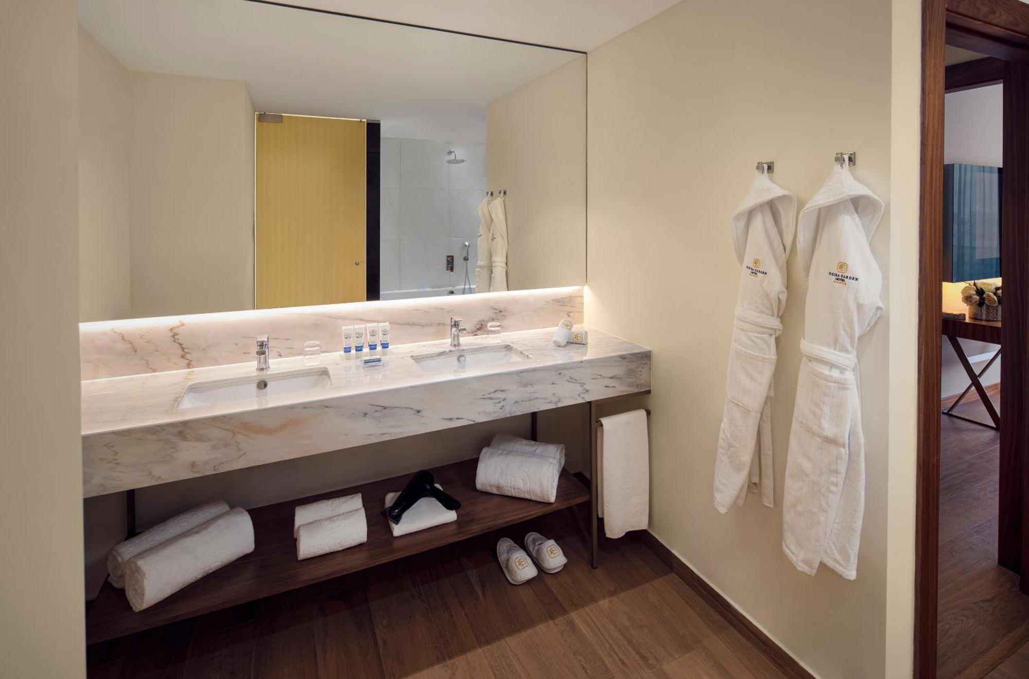 Boeira Garden Porto Gaia, Curio Collection By Hilton